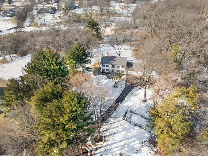 Property Photo:  23 Old Barrington Court  IL 60010 