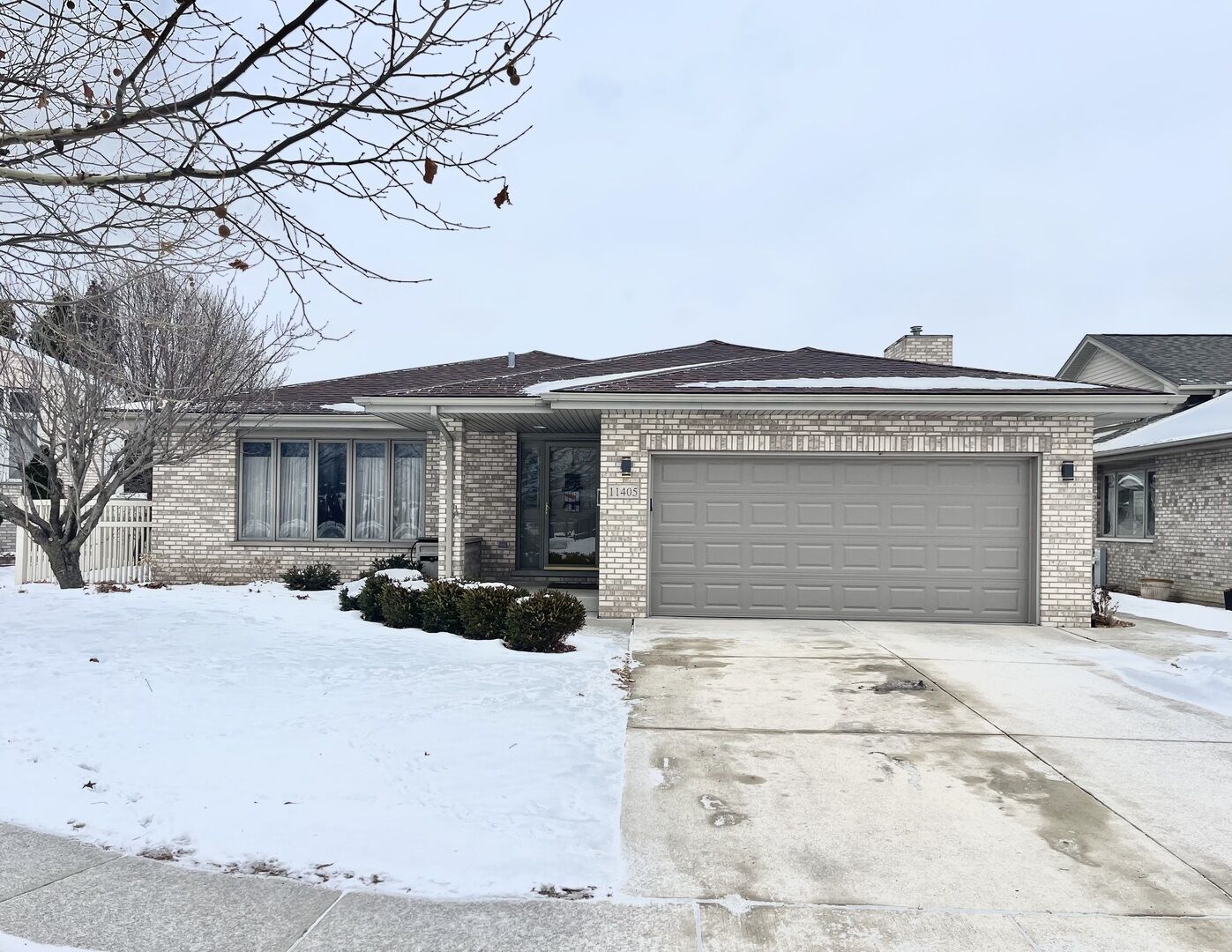 Property Photo: 11405 Foxwoods Drive IL 60453