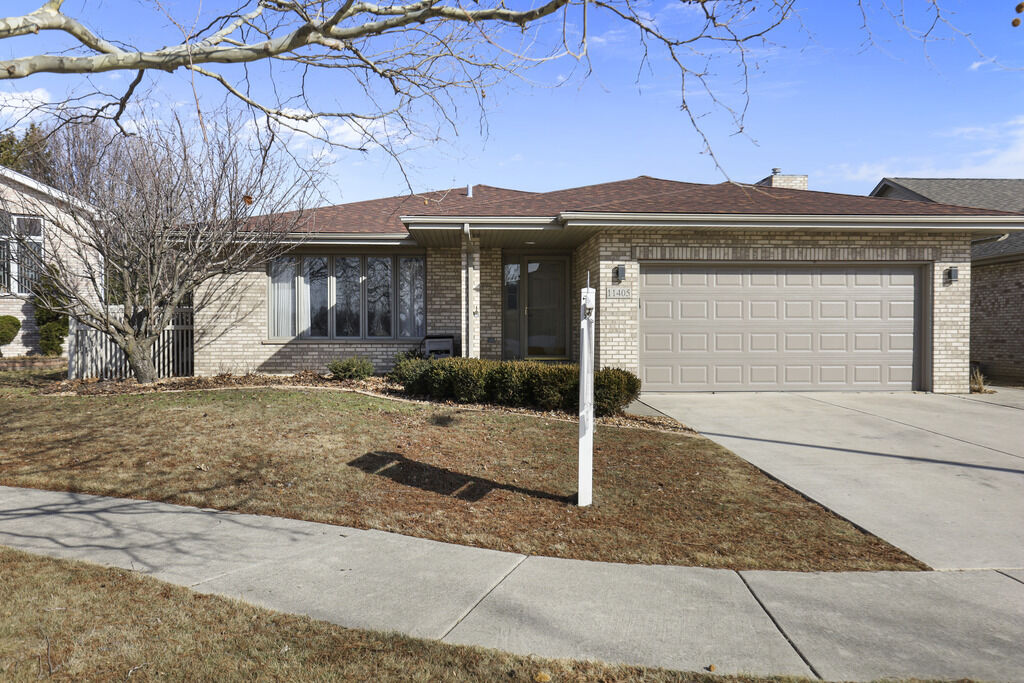 Property Photo:  11405 Foxwoods Drive  IL 60453 