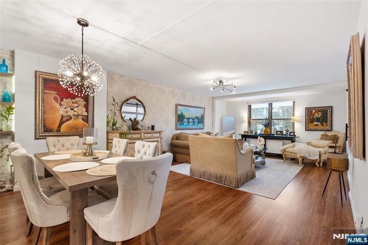 Property Photo:  301 Beech Street 2B  NJ 07601 