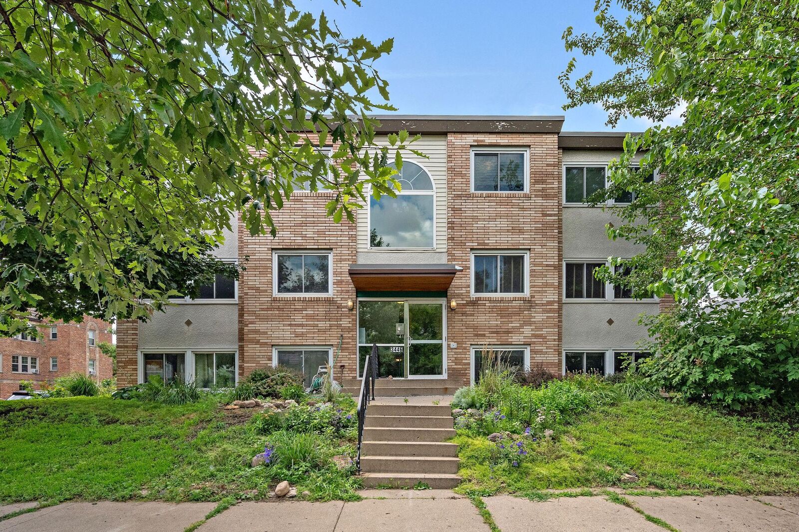 Property Photo:  3446 Pleasant Avenue 2  MN 55408 