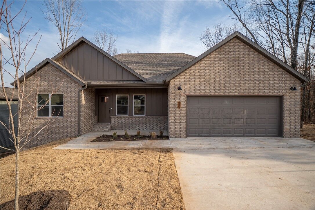 Property Photo:  20 Nairn Lane  AR 72715 