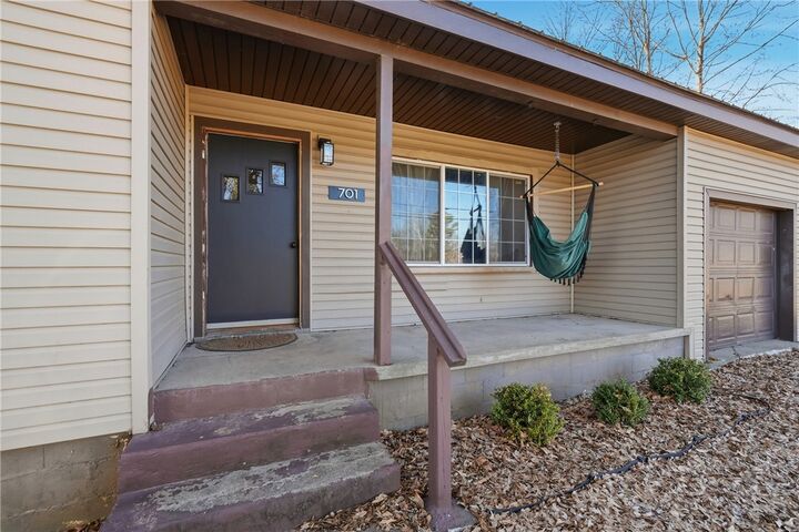 Property Photo:  701 N Curtis Avenue  AR 72751 