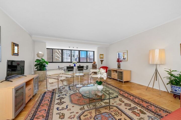 Property Photo:  6 Whittier Place 6H  MA 02114 