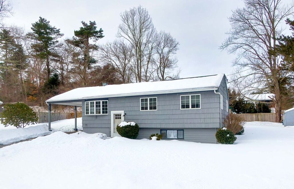 Property Photo:  3 Leonard Drive  MA 01772 