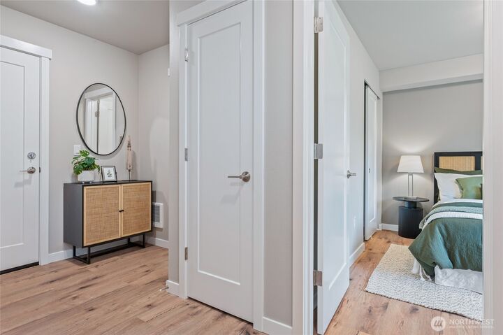 Property Photo:  14424  Madison Way D3  WA 98087 