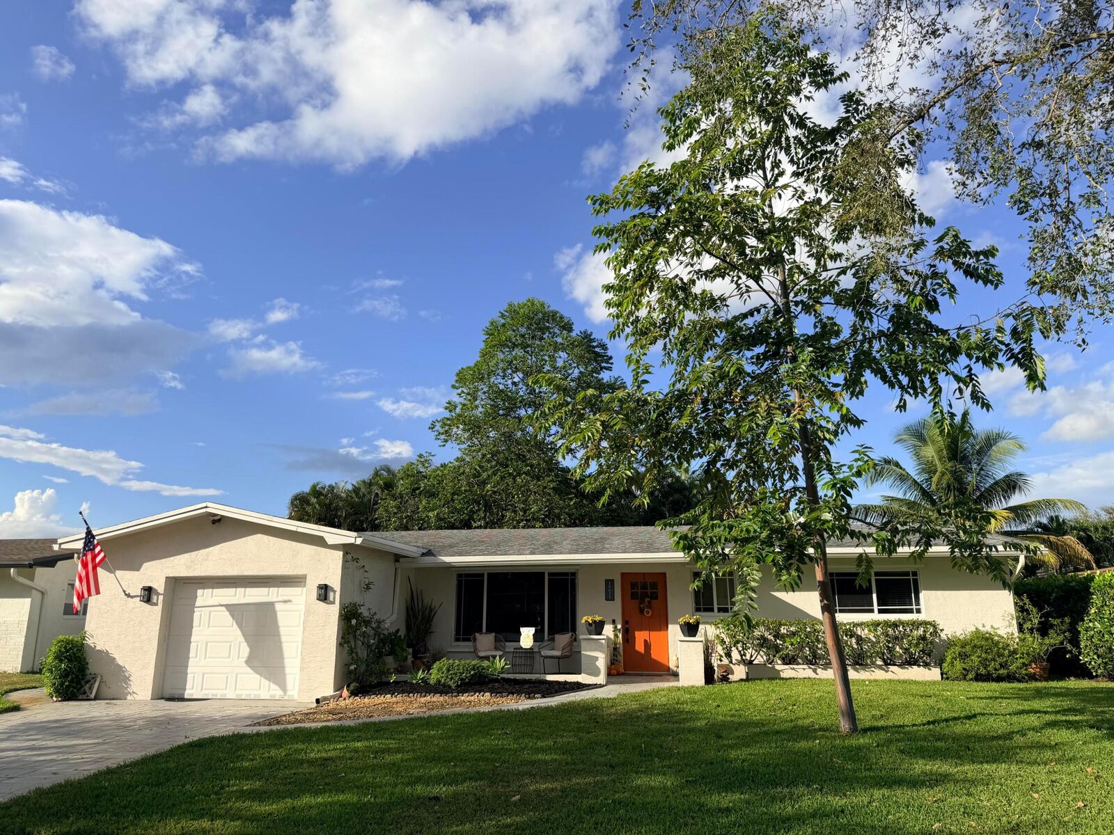 Property Photo:  10611 NW 18th Place  FL 33026 