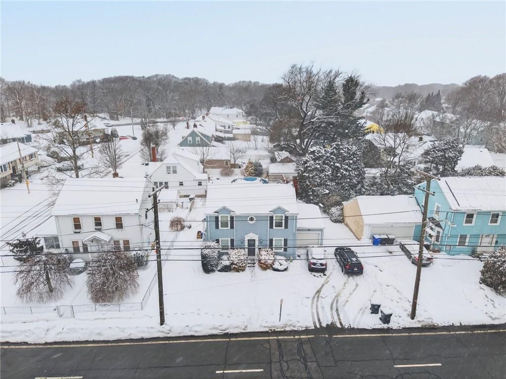 Property Photo: 2941 Pawtucket Avenue RI 02915