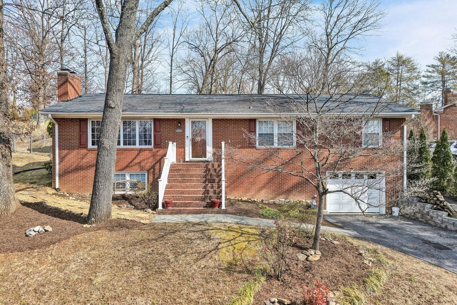 Property Photo:  3552 Forester Rd SW  VA 24015 