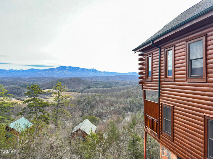 Property Photo: 2607 Mountain Glory Trail TN 37876