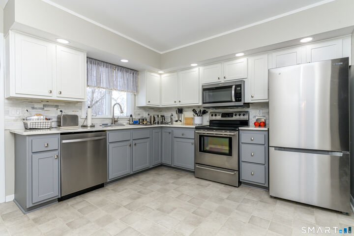 Property Photo: 166 Round Hill Road CT 06770