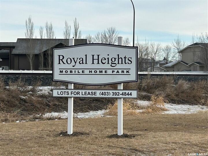 Property Photo:  18 Royal Heights  SK S4A 2T9 