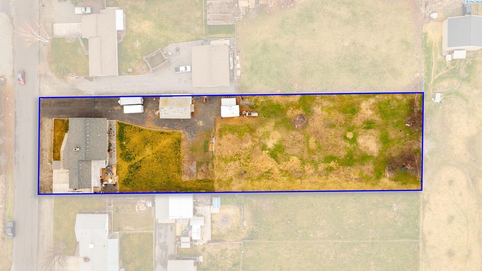 Property Photo:  1305 Road 68  WA 99301 