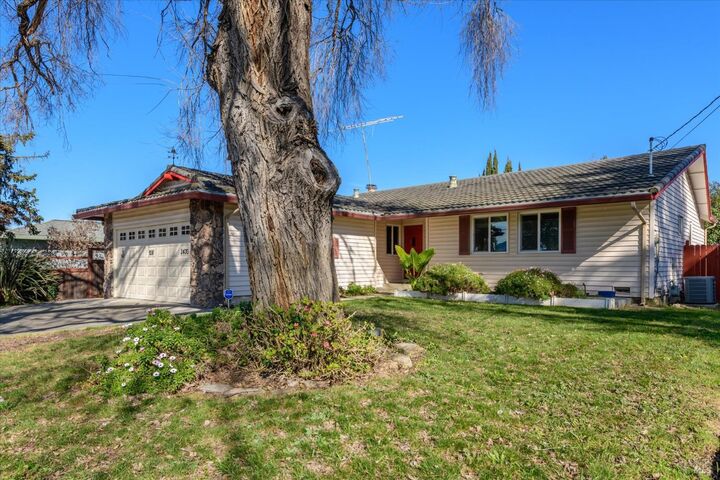Property Photo:  2430 Yajome Street  CA 94558 