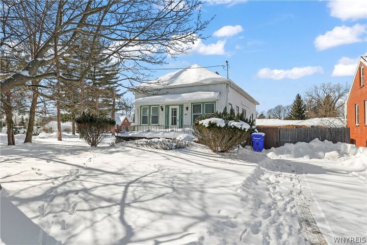 Property Photo: 488 Mill Road NY 14224