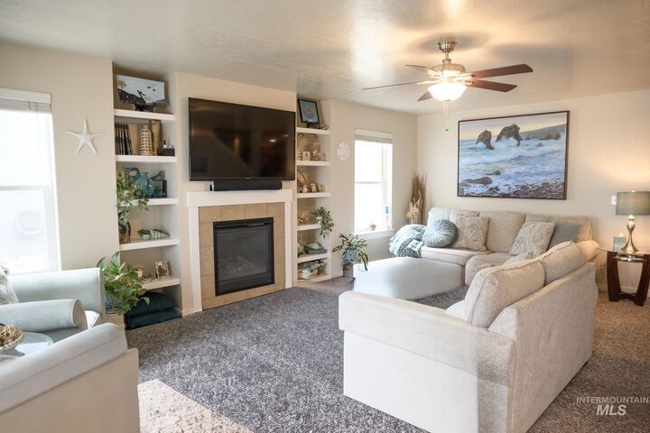 Property Photo:  1997 N Rosedust Dr  ID 83634 