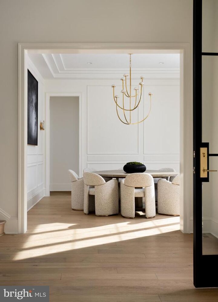 Property Photo:  8634 Overlook Road  VA 22102 