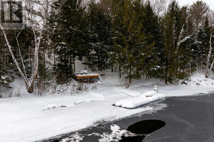 Property Photo: 48 Shellwood Shores Avenue ON P1H 2M4