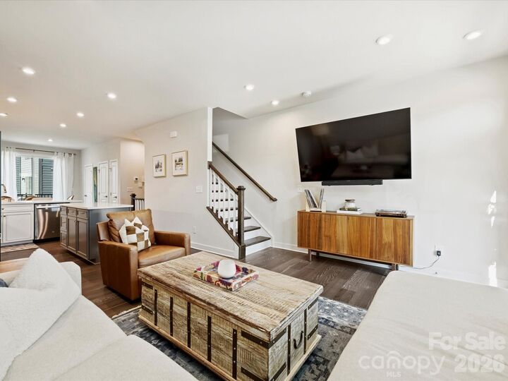 Property Photo:  4746 Chastain Avenue  NC 28217 