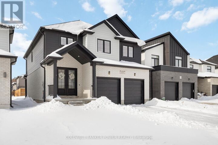 Property Photo: 1588 Medway Park Drive ON N6G 3W1