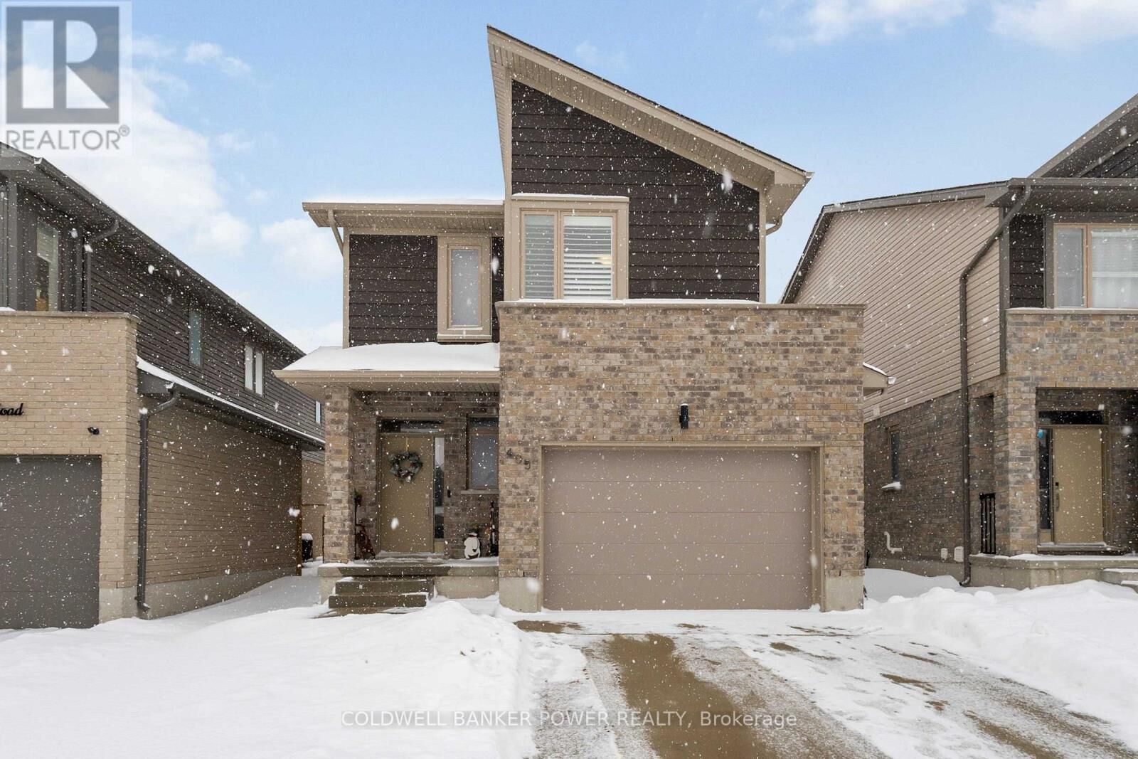 Property Photo: 405 Edgevalley Road ON N5V 0C2