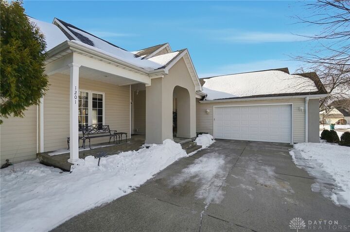 Property Photo:  1201 Kingsgate Road  OH 45503 