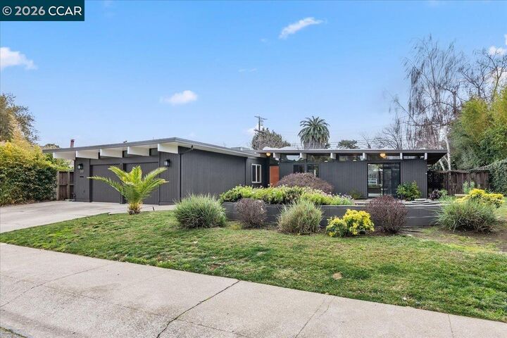 Property Photo:  289 El Divisadero Ave  CA 94598 