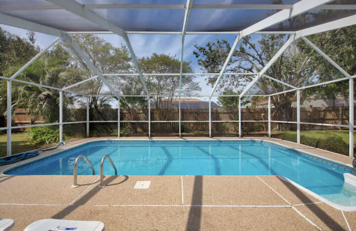 Property Photo:  5043 Challenger Way  FL 32507 