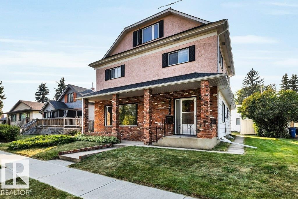 Property Photo: 4314 52 Street AB T9A 1N4