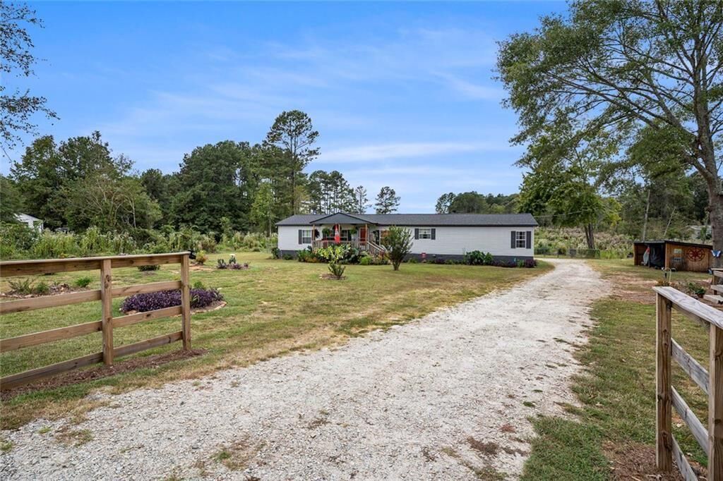 Property Photo:  437 England Chapel Road  GA 30234 