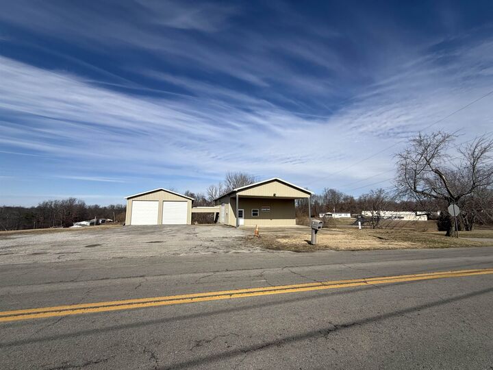 Property Photo:  1310 McLeod Ln  KY 42431 