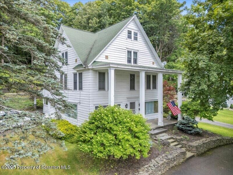 Property Photo: 425 Lake Avenue PA 18801