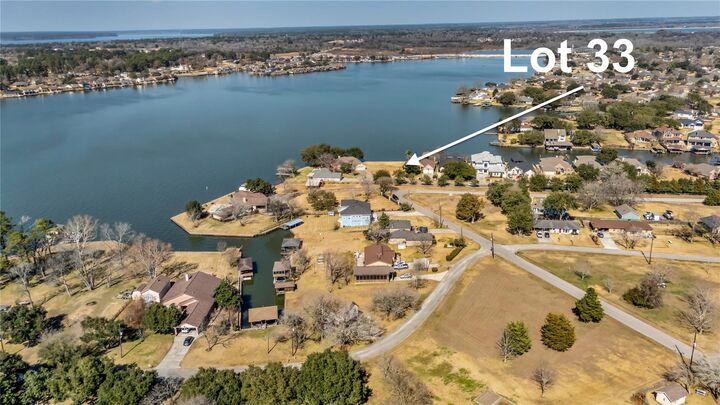 Property Photo: Lot 33 Shoreline Drive TX 77318