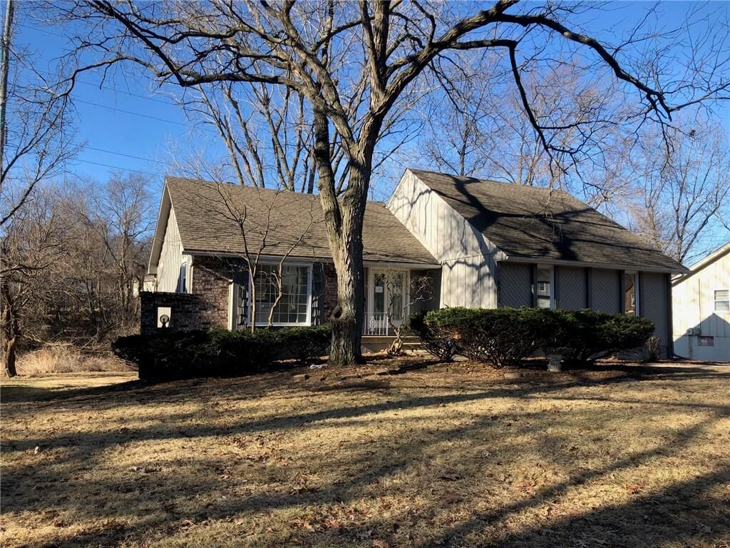 Property Photo:  6012 Woodside Avenue  MO 64133 