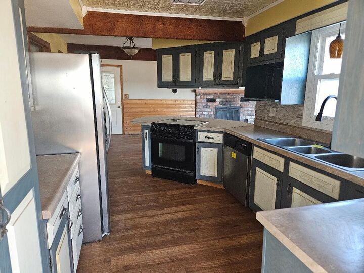 Property Photo:  21185 20th Avenue  IA 50210 