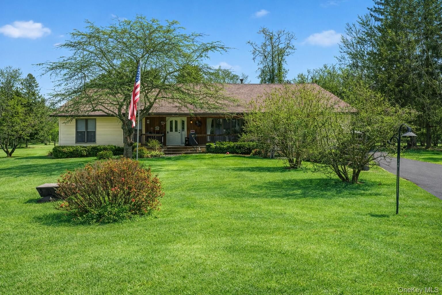 Property Photo:  14 Tall Pines Drive  NY 12533 