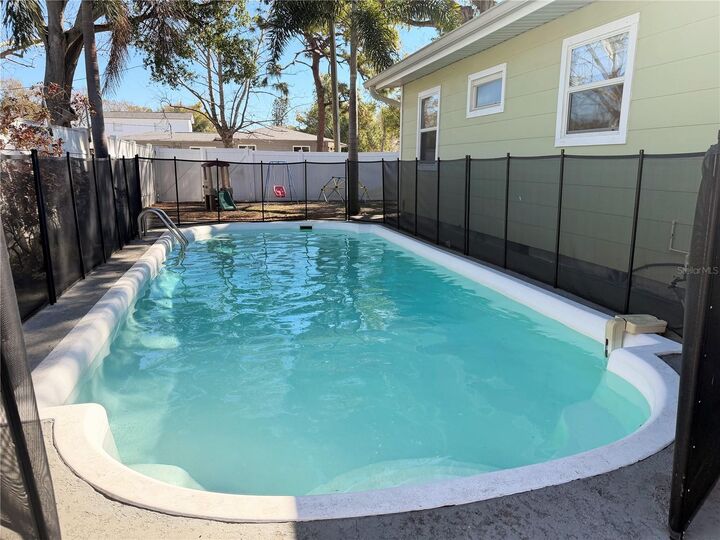 Property Photo: 4101 11th Avenue N FL 33713