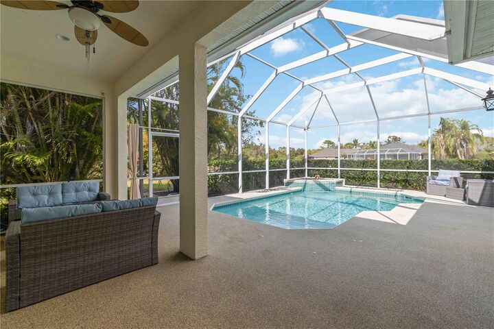 Property Photo: 7714 Ashley Circle FL 34201