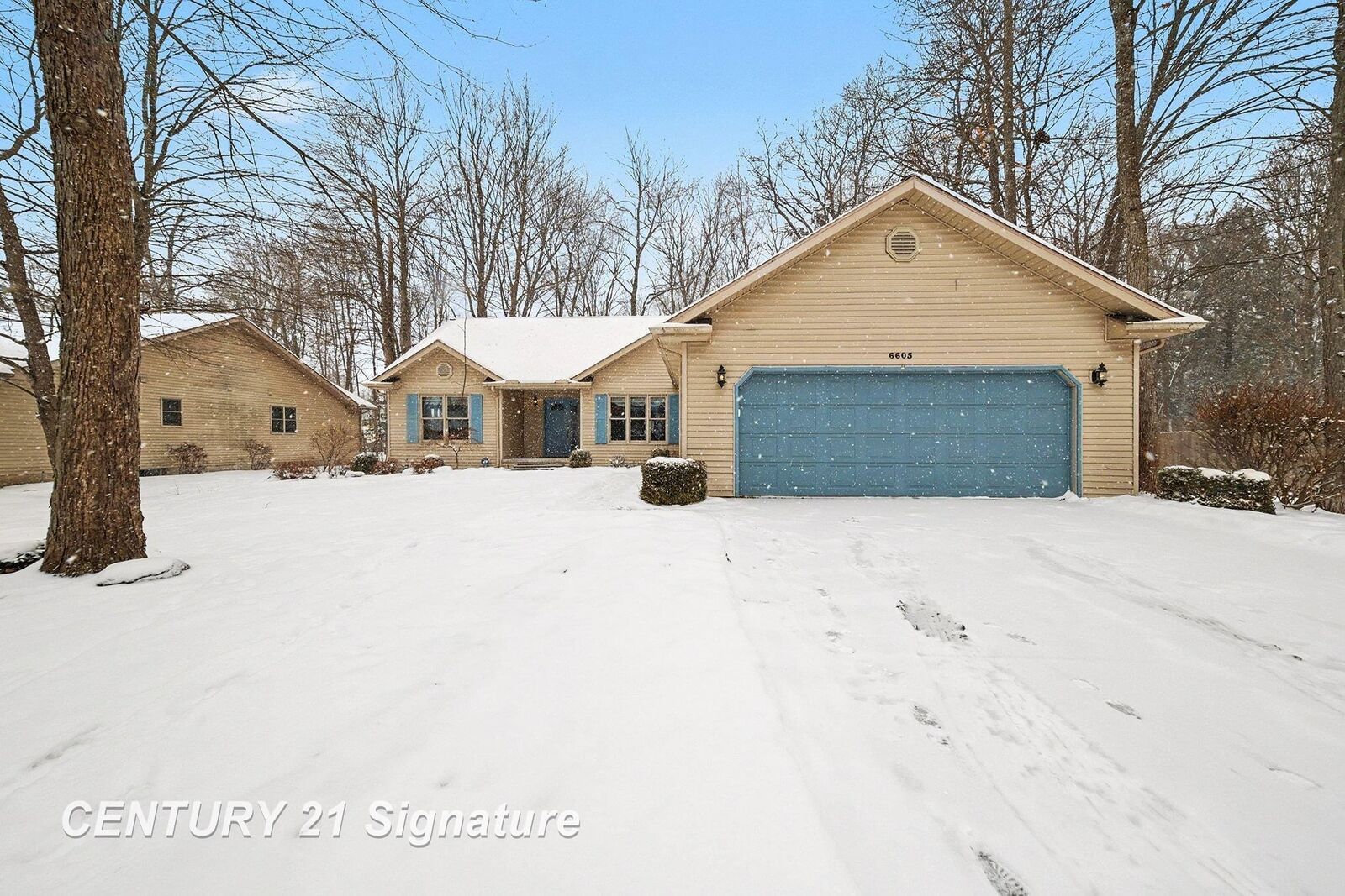 Property Photo: 6605 Winterberry Court MI 48640