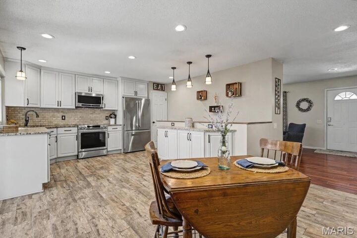 Property Photo: 2113 Cherrycove Court MO 63043