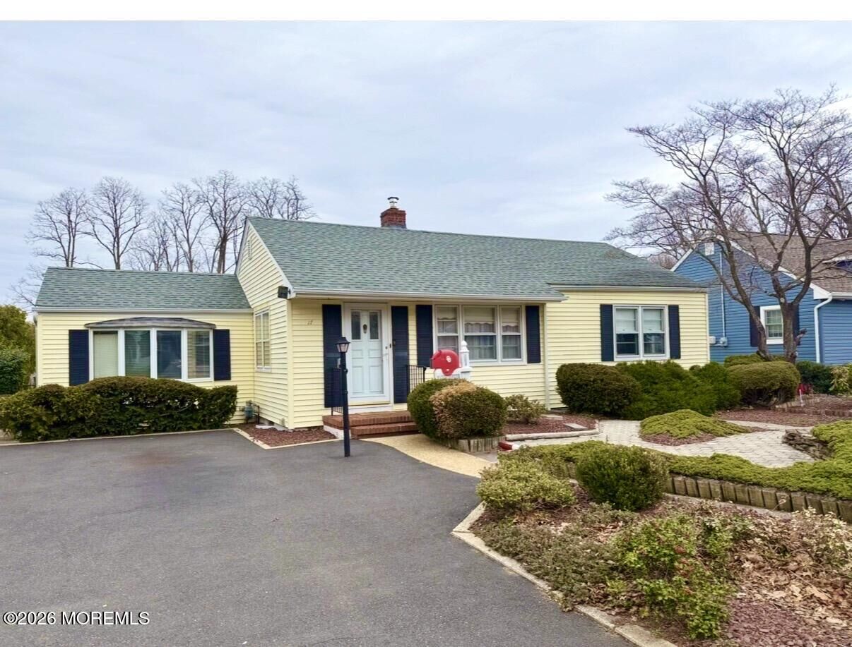 Property Photo:  17 Crestview Drive  NJ 07748 