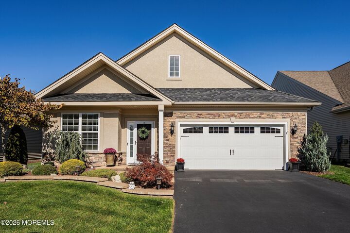 Property Photo:  14 Mason Drive  NJ 08527 