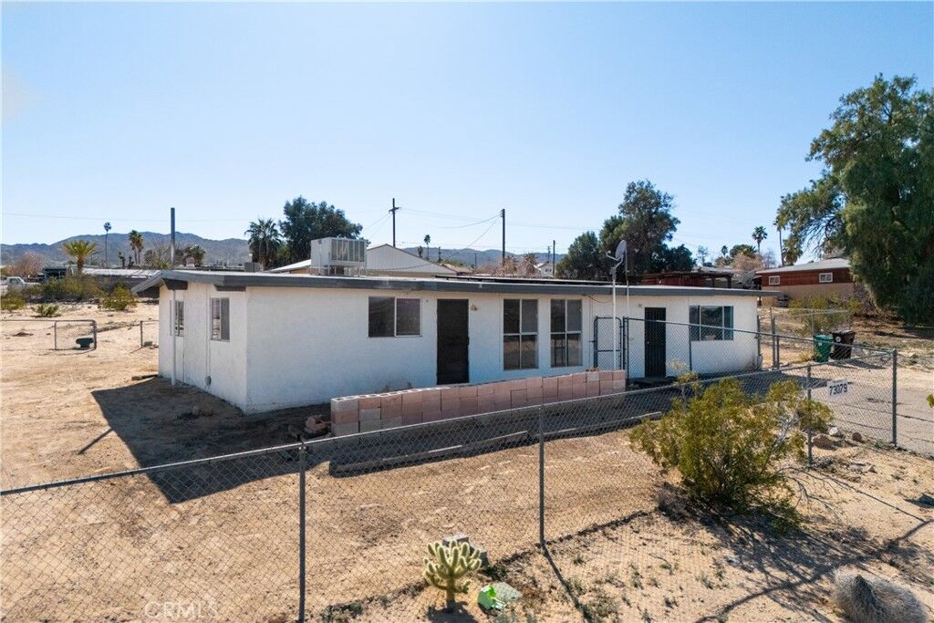 Property Photo: 73079 Siesta CA 92277