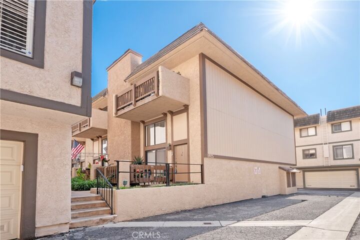 Property Photo:  1925 E Huntington Drive  CA 91010 