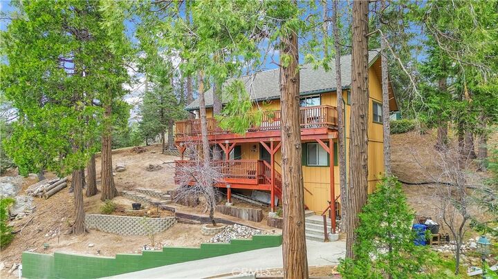 Property Photo:  1044 Nesthorn Drive  CA 92325 