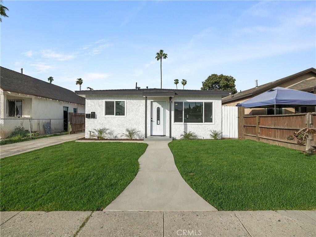 Property Photo: 217 E 77th Street CA 90003