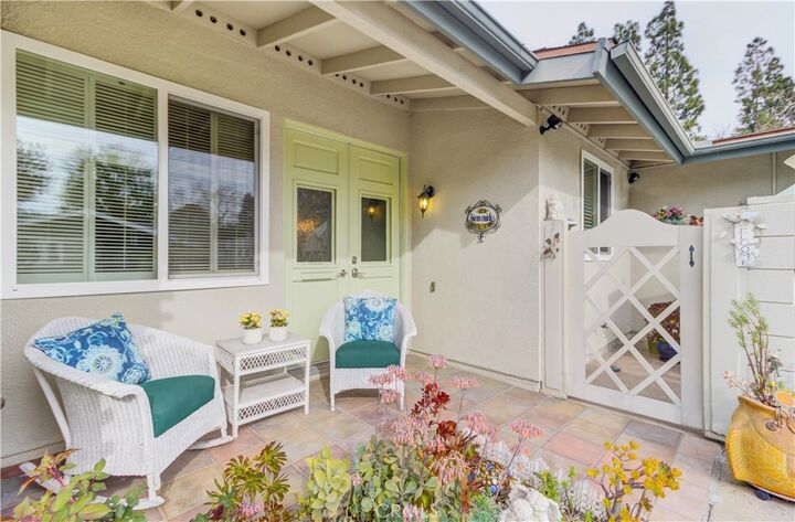 Property Photo: 89 Calle Aragon F CA 92637