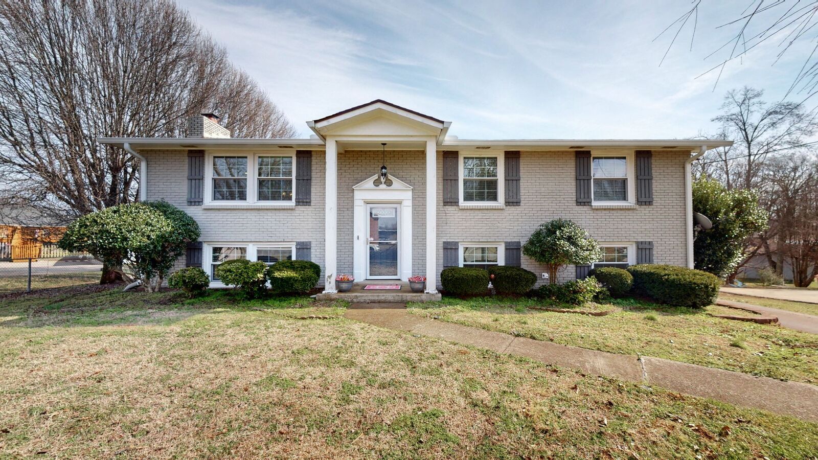 Property Photo:  605 Des Moines Dr  TN 37076 