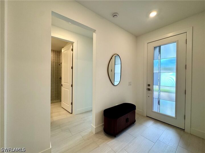 Property Photo:  2148 Sequoia Court  FL 34120 