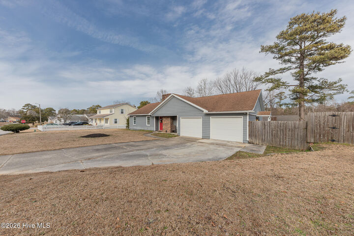 Property Photo: 2206 Bridle Trail NC 28544